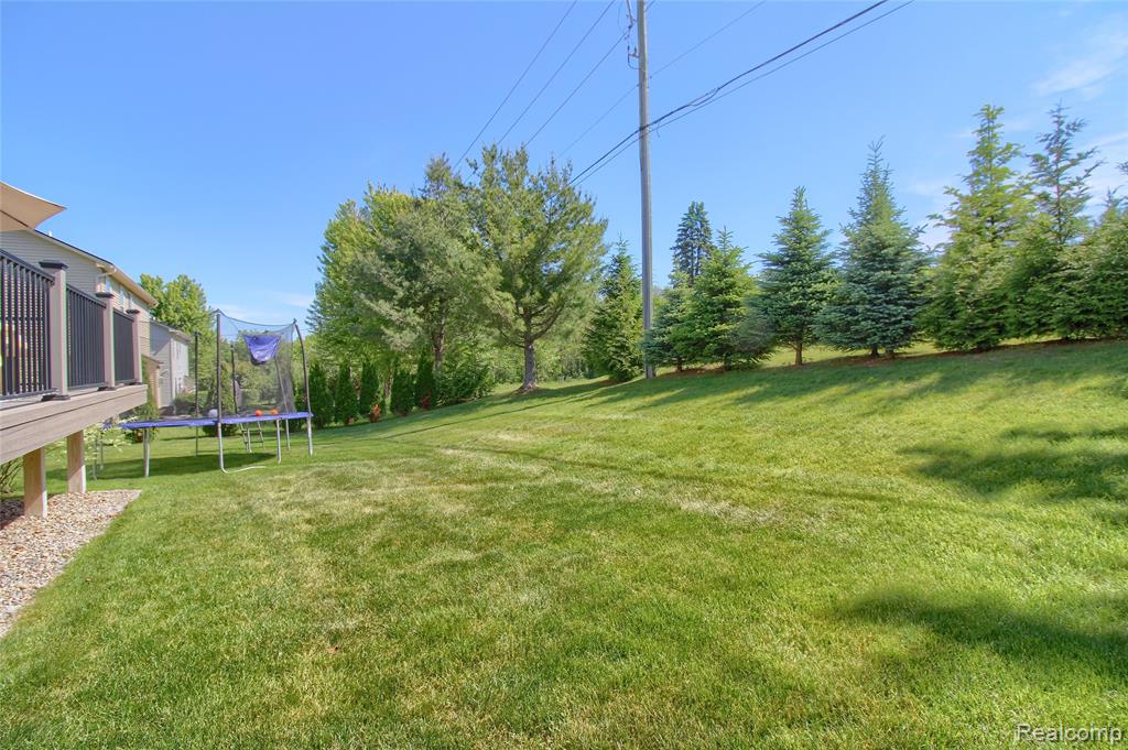 30932 Asbury Hill Drive, New Hudson, MI 48165 — Photo 41