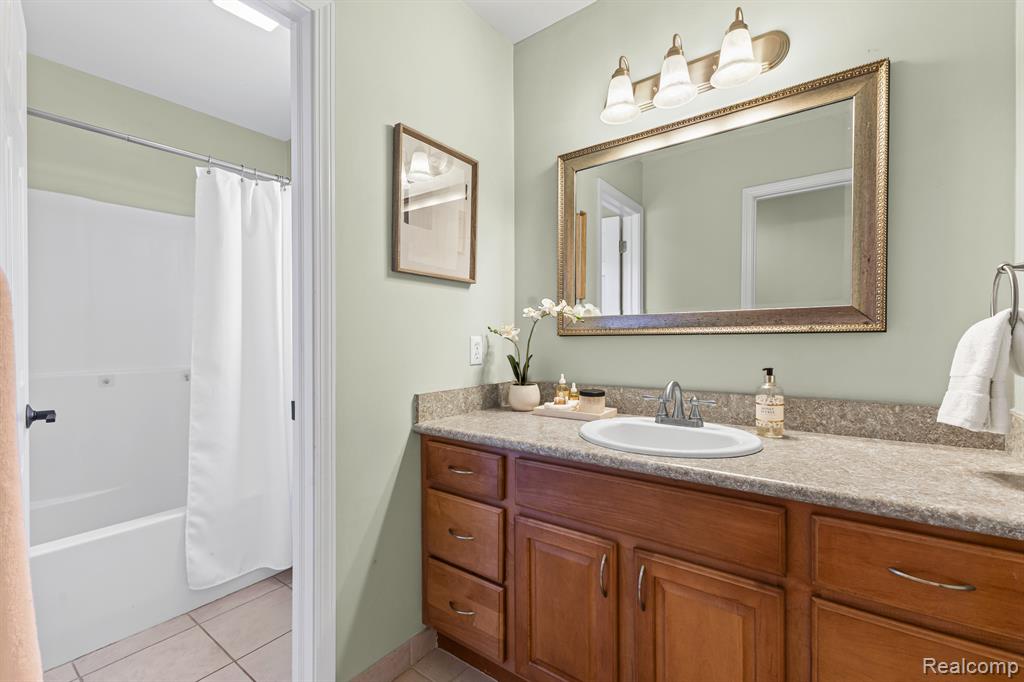 7391 Denali Drive, White Lake, MI 48383 — Photo 18