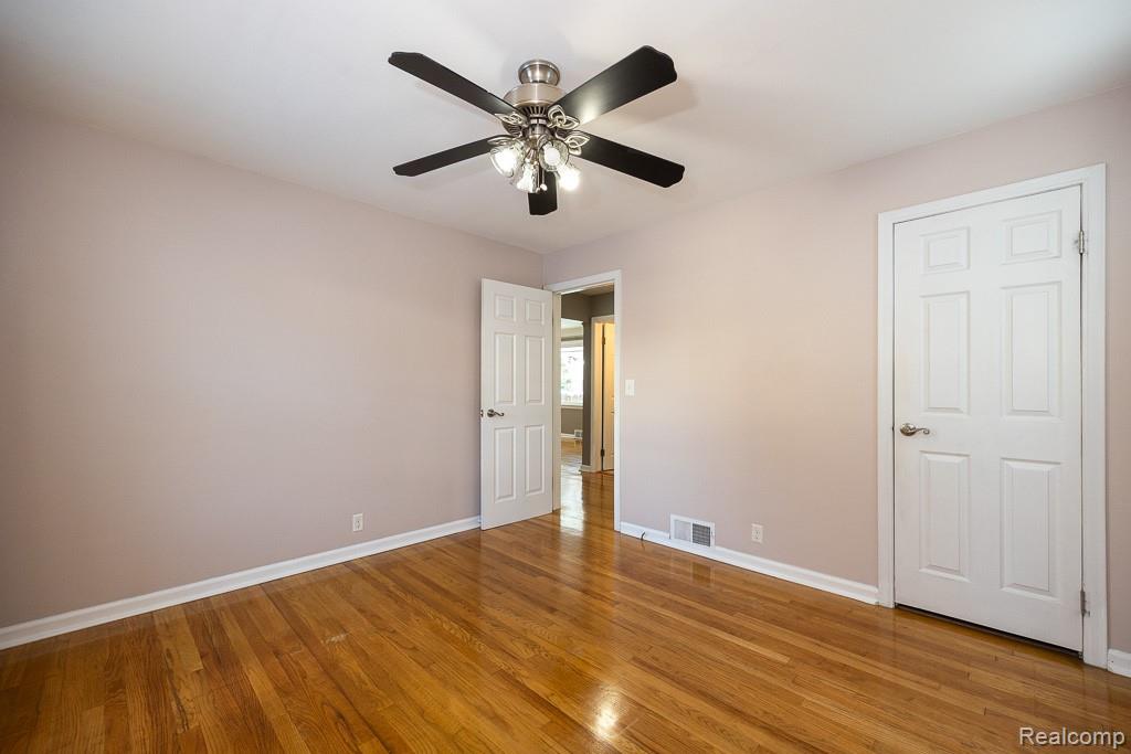 743 E Liberty Street, Milford, MI 48381 — Photo 13