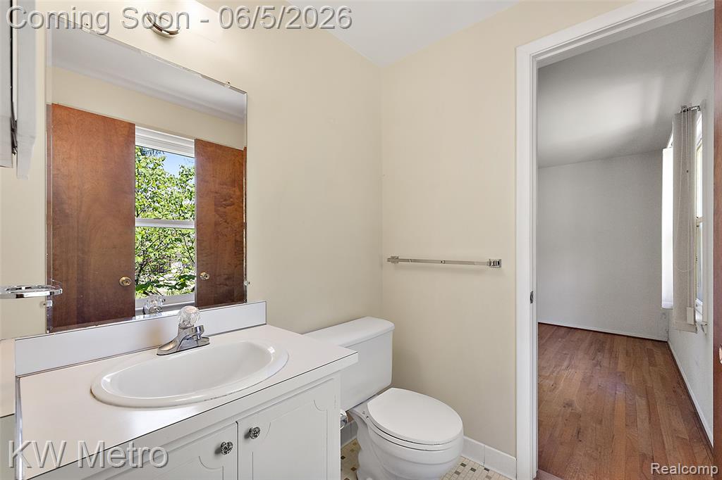 7036 Lindenmere Drive, Bloomfield Hills, MI 48301 — Photo 25