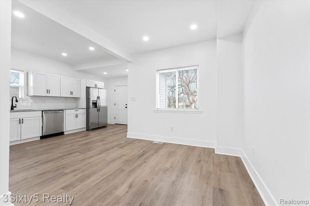 8072 E EDSEL FORD, Detroit, MI 48213 — Photo 5