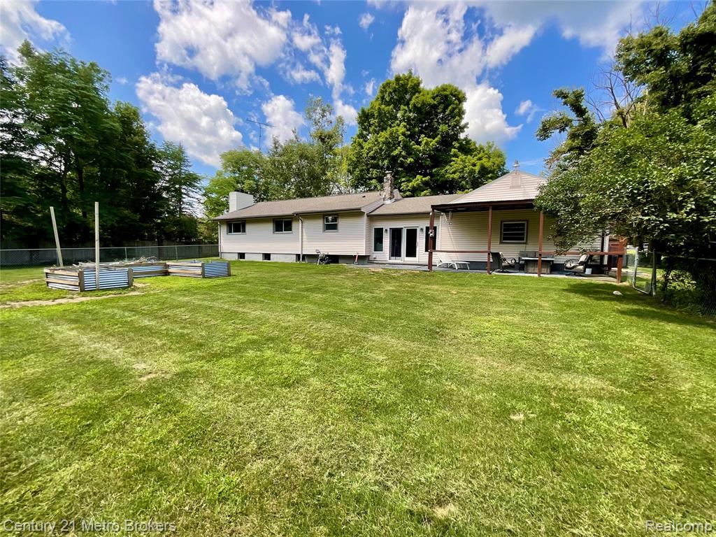 6010 N Seymour Road, Flushing, MI 48433 — Photo 11