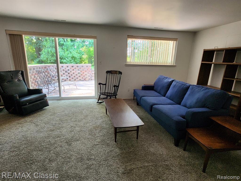 473 FOX RIVER Drive, Bloomfield Hills, MI 48304 — Photo 31