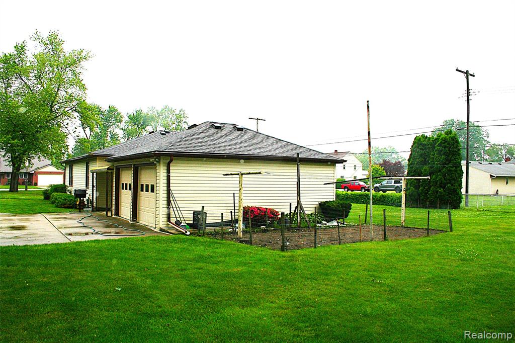 59 LaSalle, Monroe, MI 48162 — Photo 5