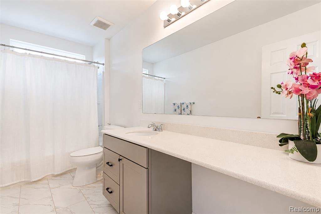 51172 Quaker Lane, Canton, MI 48187 — Photo 31