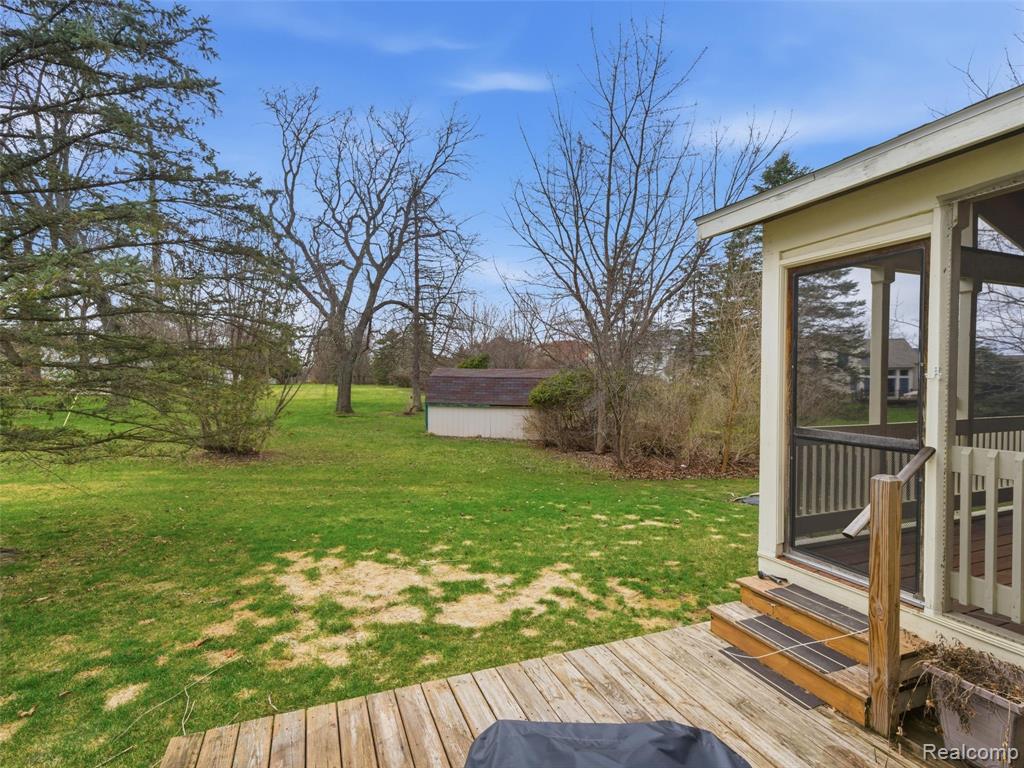 567 Greens Way Boulevard, Lapeer, MI 48446 — Photo 28