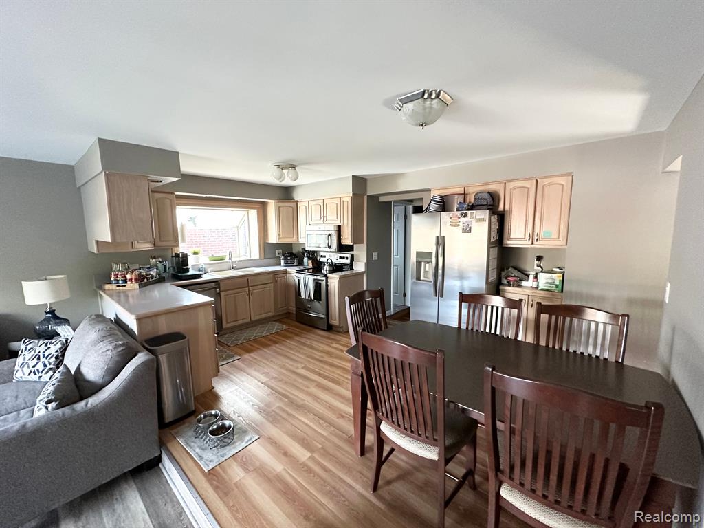 6700 WOONSOCKET Street, Canton, MI 48187 — Photo 6