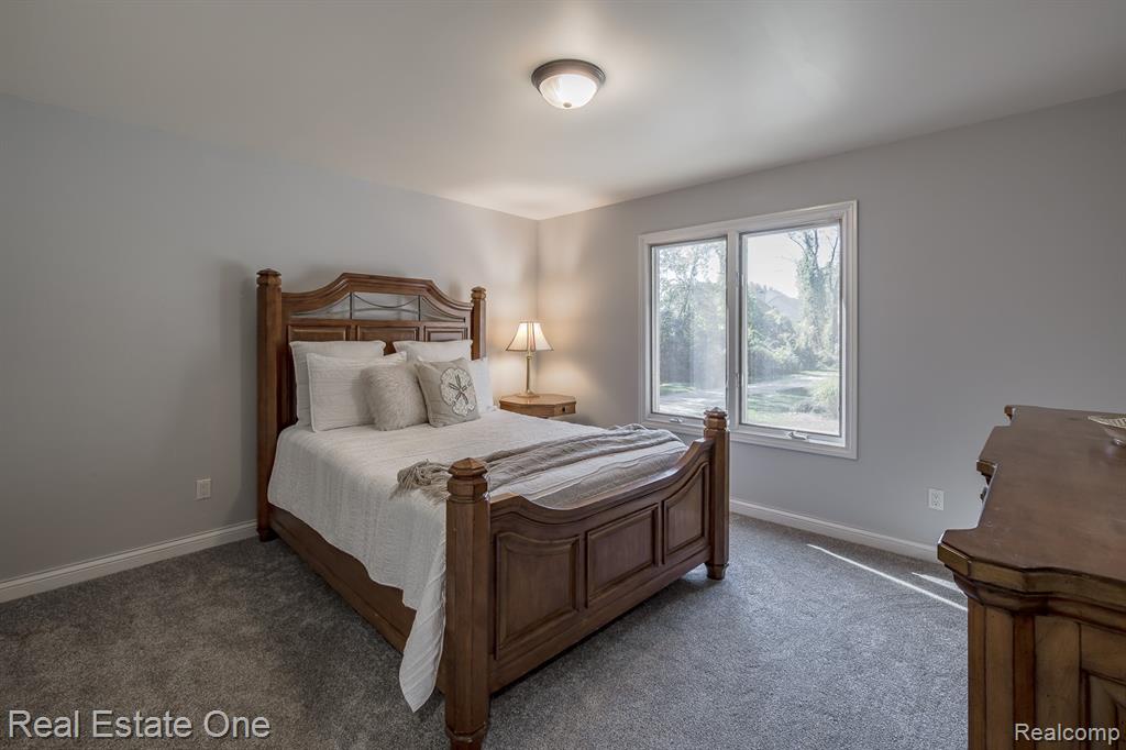5690 White Lake Road, Clarkston, MI — Photo 29