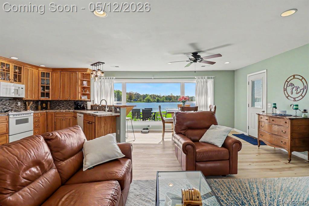 9801 Coledale Court, White Lake, MI — Photo 5