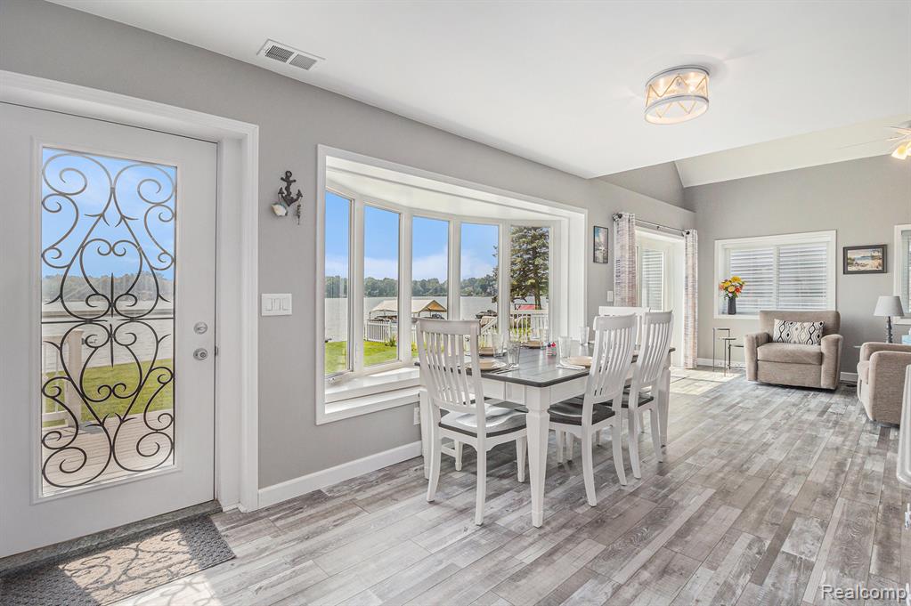 3174 Nisbet Road, Pinckney, MI 48169 — Photo 10