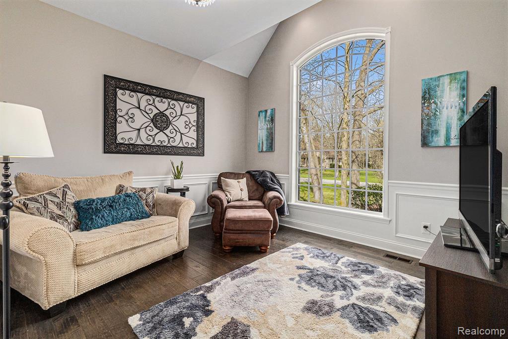 9080 MOONLIGHT BAY, Pinckney, MI 48169 — Photo 3