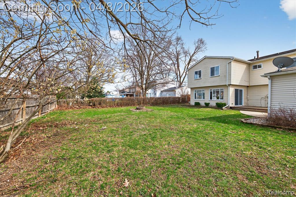 22184 Derby Road, Woodhaven, MI 48183 — Photo 44