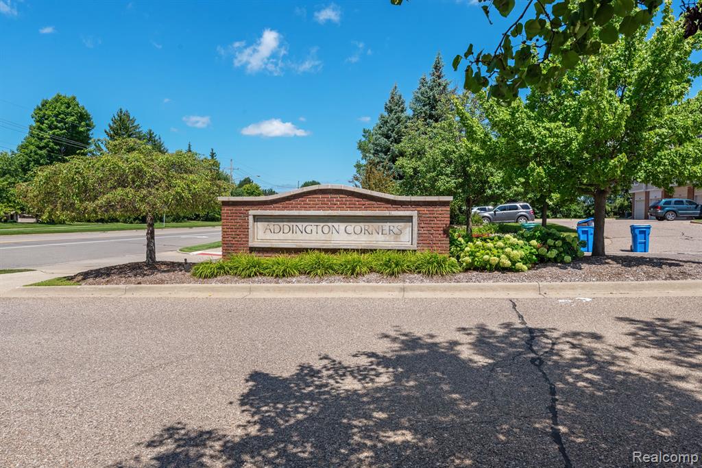 14105 ADDINGTON Drive, Commerce Twp, MI 48390 — Photo 7