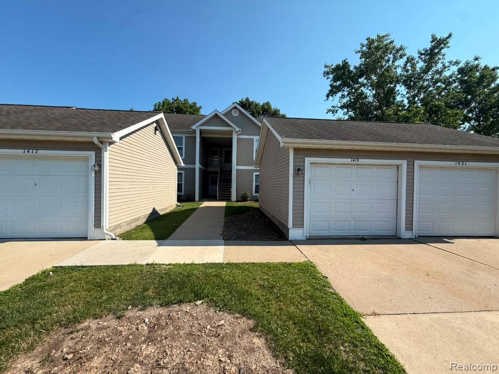 1421 Heatherwood Lane