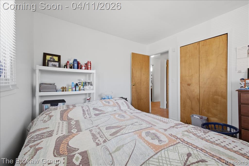 90 N Josephine Avenue, Waterford, MI 48328 — Photo 20