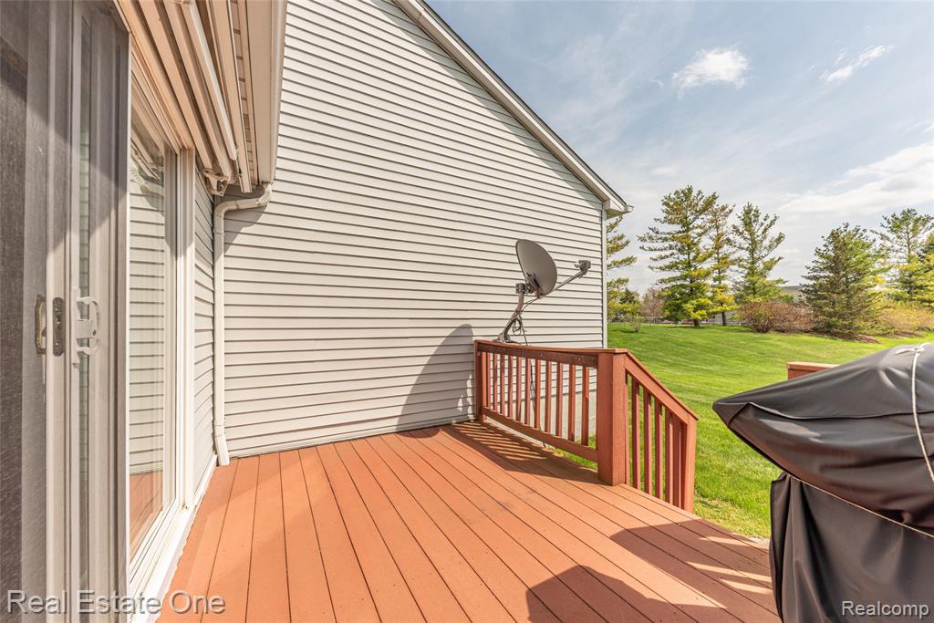 754 Challenging Trail, South Lyon, MI 48178 — Photo 34