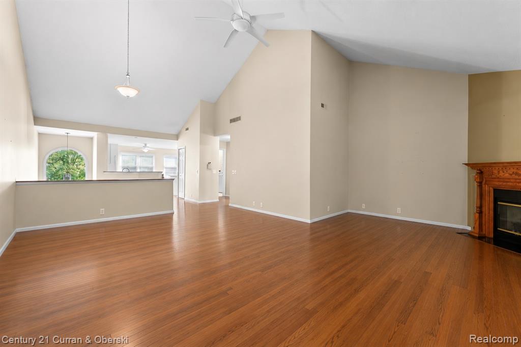 5237 Royal Vale Lane, Dearborn, MI 48126 — Photo 7