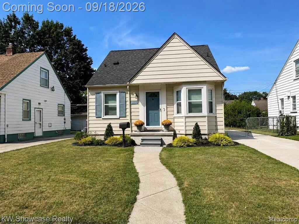2130 Grindley Park Street, Dearborn, MI 48124