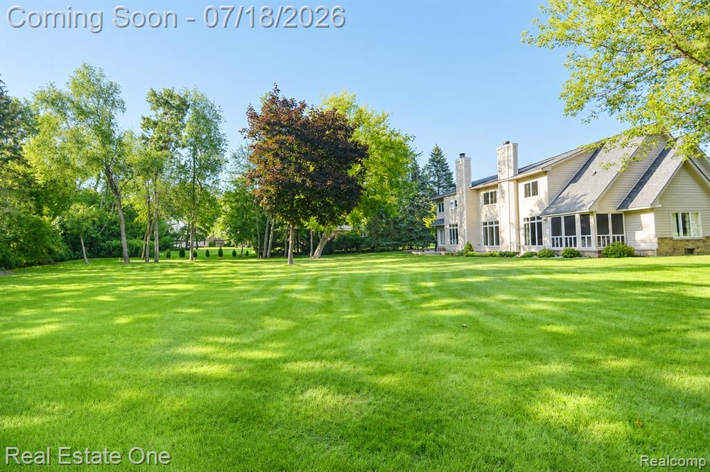 716 Bristol Lane, Orion, MI 48348 — Photo 4