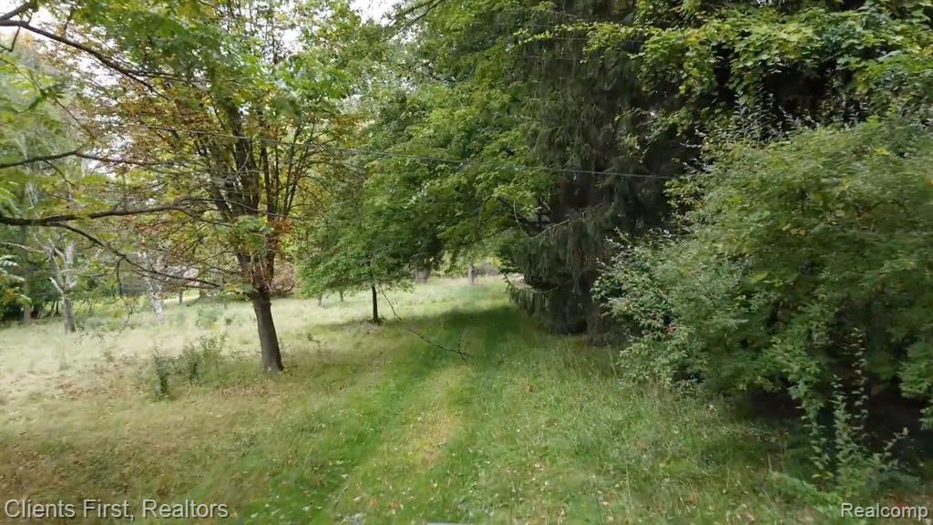 7655 KOPPERNICK Road, Canton, MI 48187 — Photo 12
