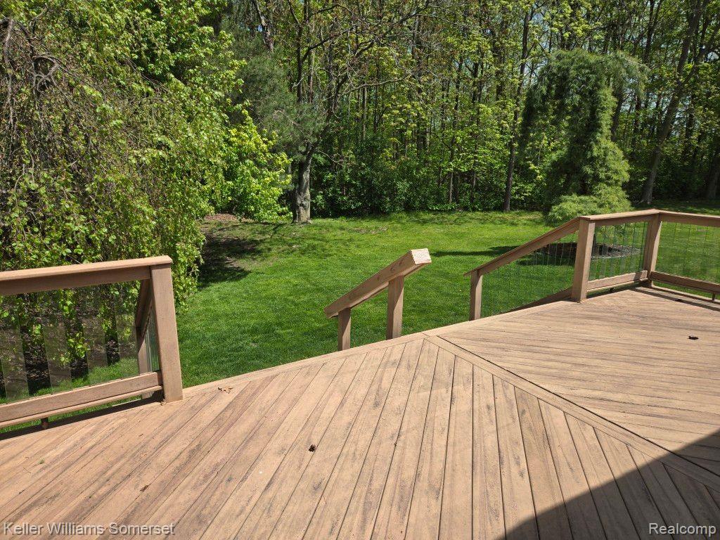 5568 PATTERSON Drive, Troy, MI 48085 — Photo 4