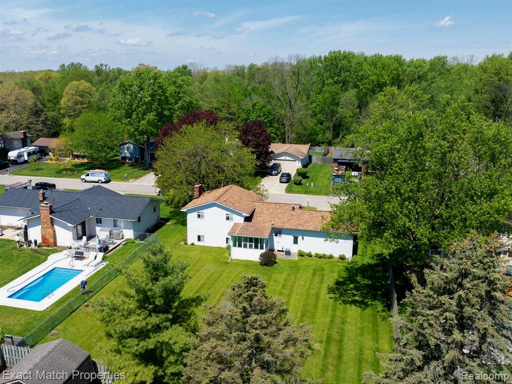 7186 Snow Apple Drive, Clarkston, MI — Photo 9