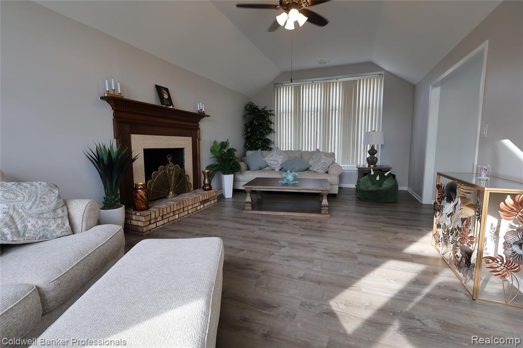 22305 King Road, Woodhaven, MI 48183 — Photo 4