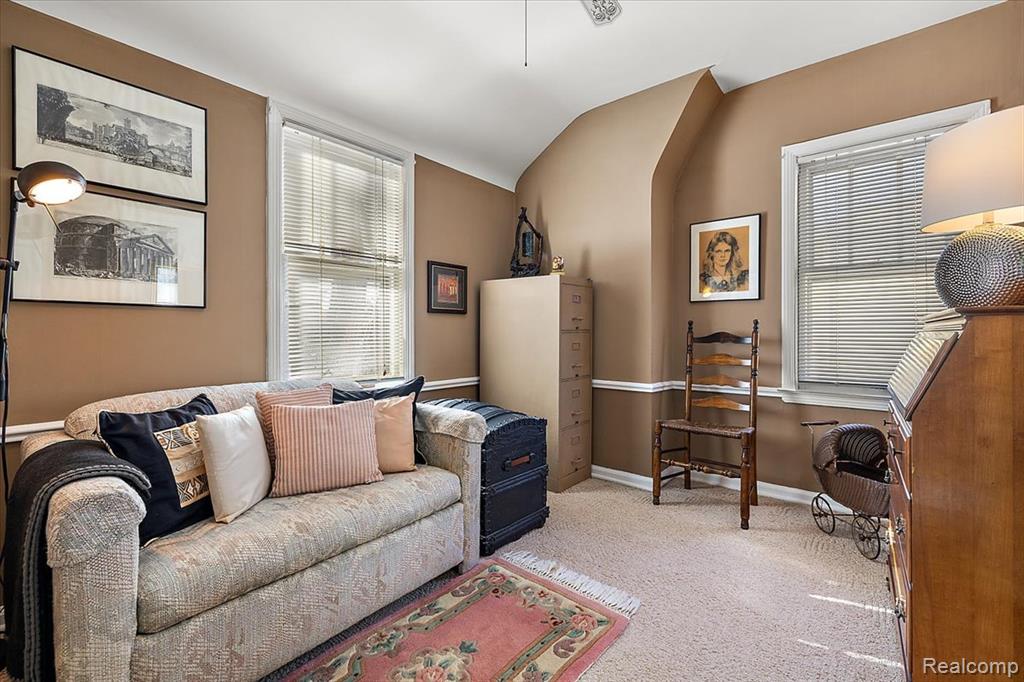 34915 Chestnut Street, Wayne, MI, 48184