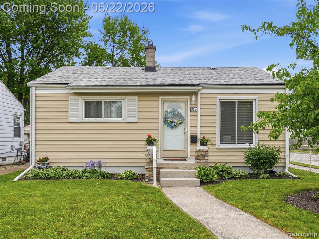 504 E Hudson Avenue, Madison Heights, MI 48071 — Photo 2