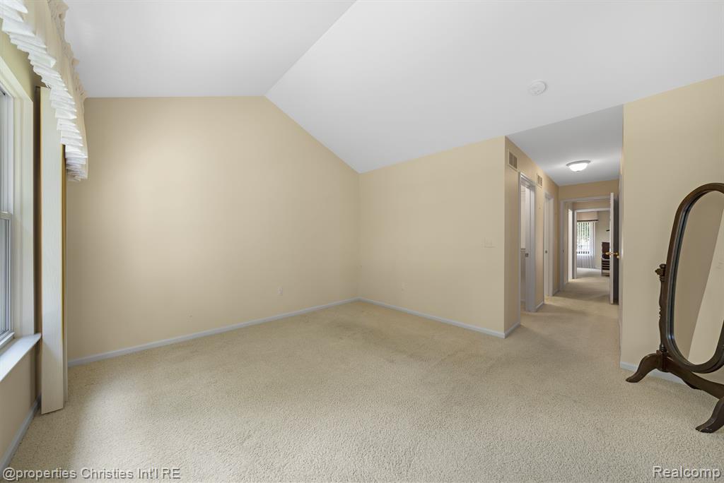 43450 COVE Drive, Clinton Twp, MI 48038 — Photo 14