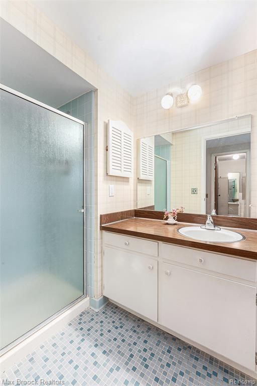 942 S Shady Hollow Circle, Bloomfield Hills, MI 48304 — Photo 16