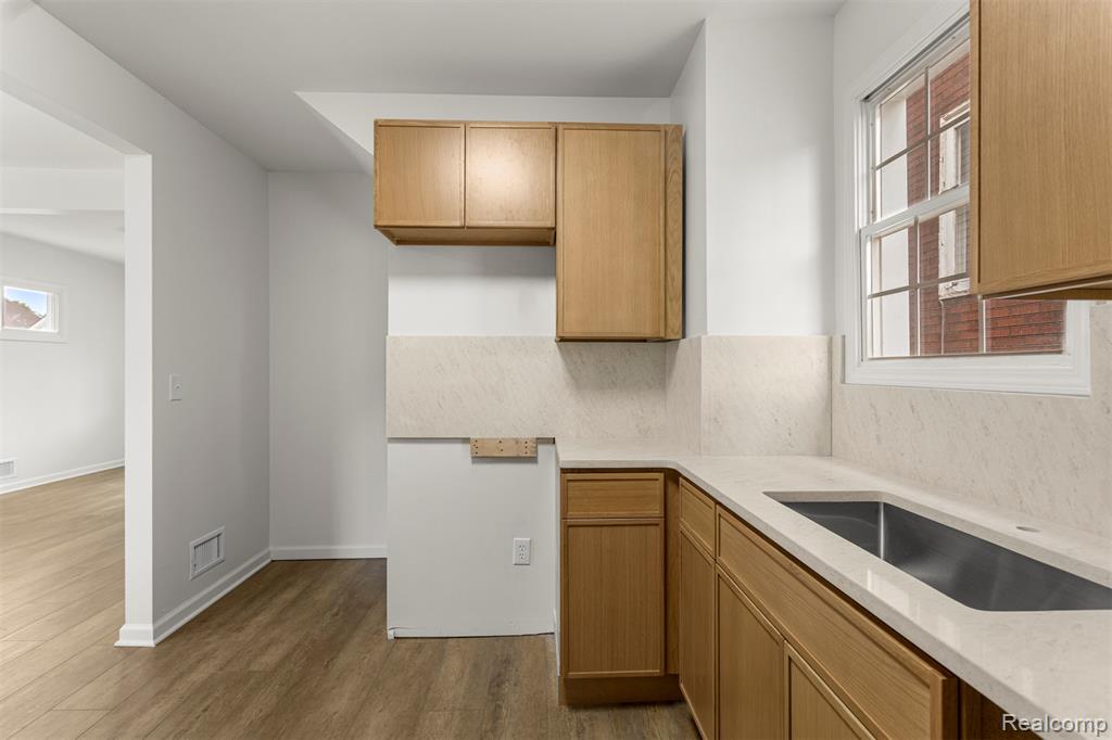 8863 Lane Street, Dearborn, MI 48209 — Photo 9