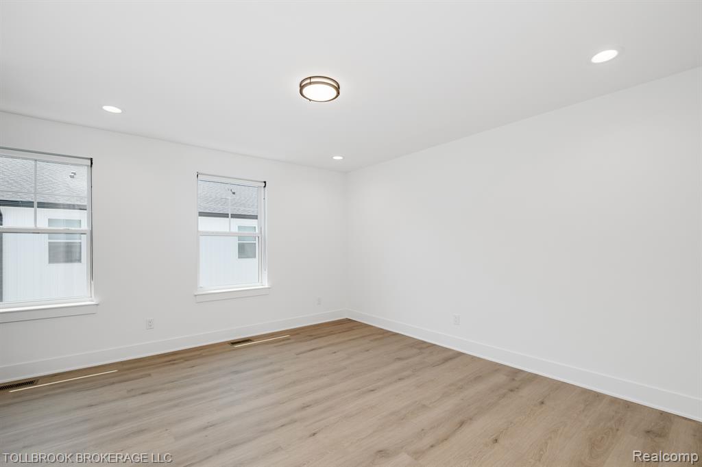 317 E. Irving, Madison Heights, MI 48084 — Photo 20