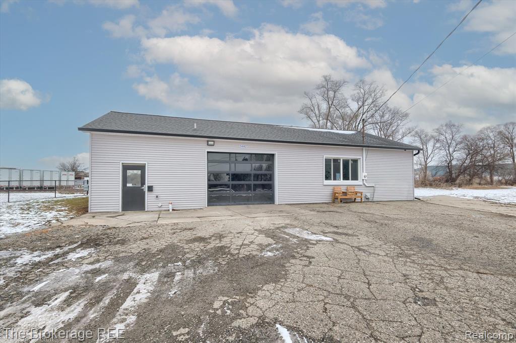 5482 Miller Road, Swartz Creek, MI 48473 — Photo 2
