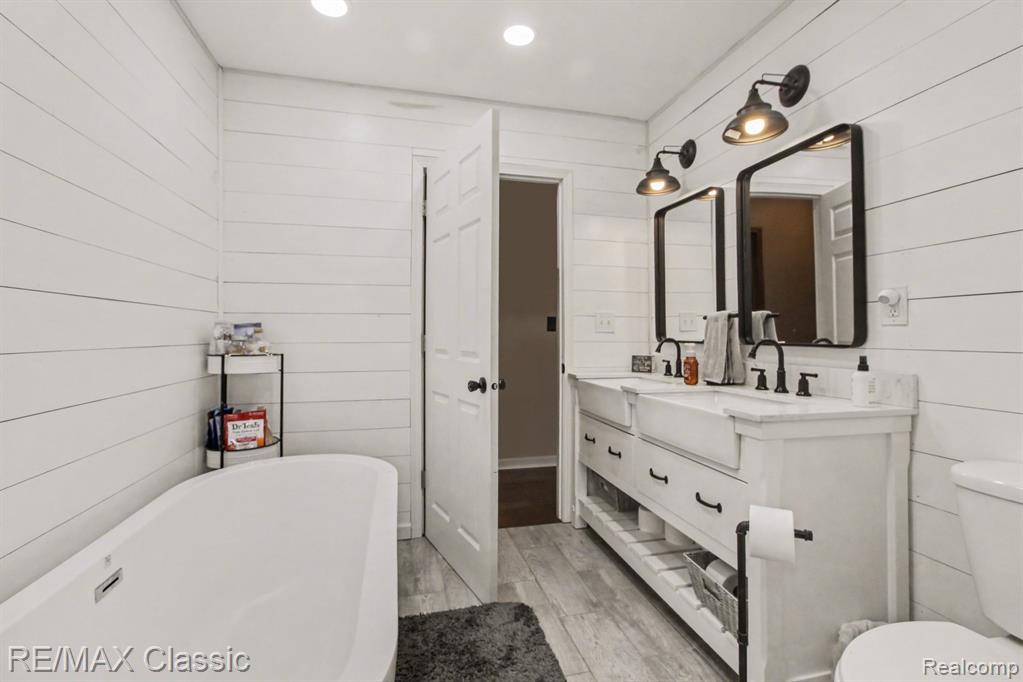 9800 Moon Road, Saline, MI 48176 — Photo 13