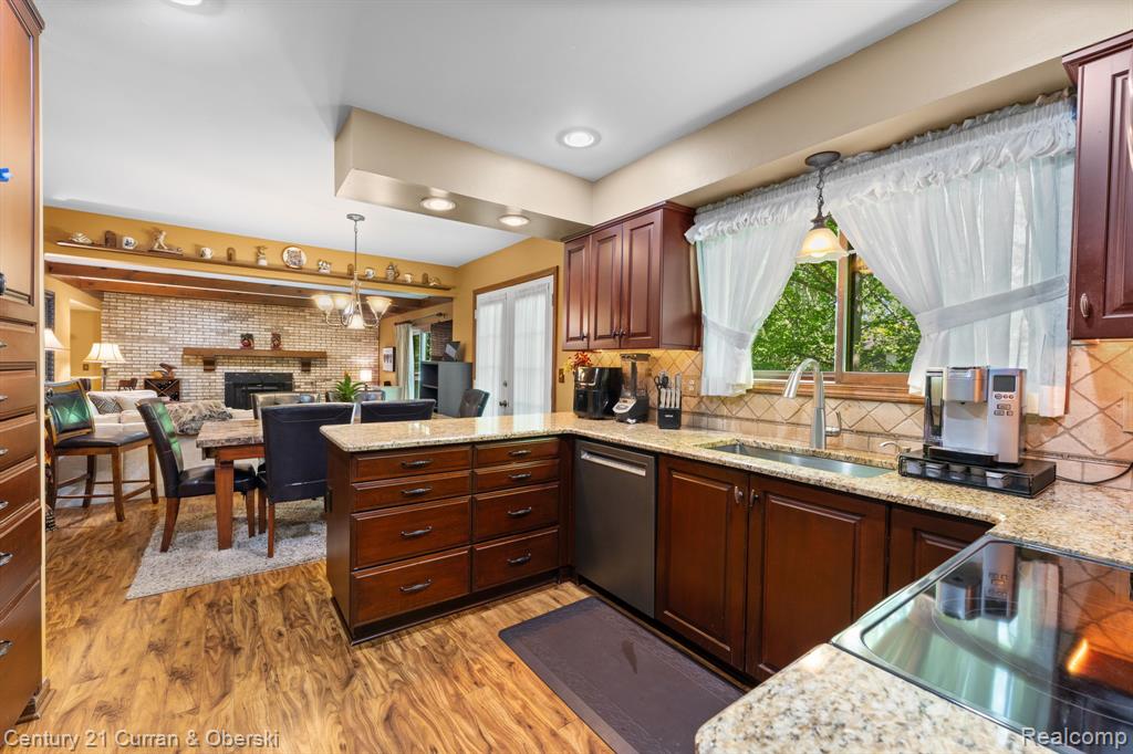 44962 Steeplepath, Novi, MI — Photo 10