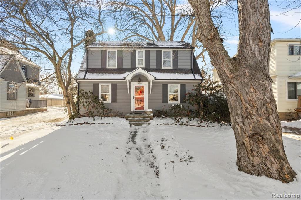 34915 Chestnut Street, Wayne, MI, 48184