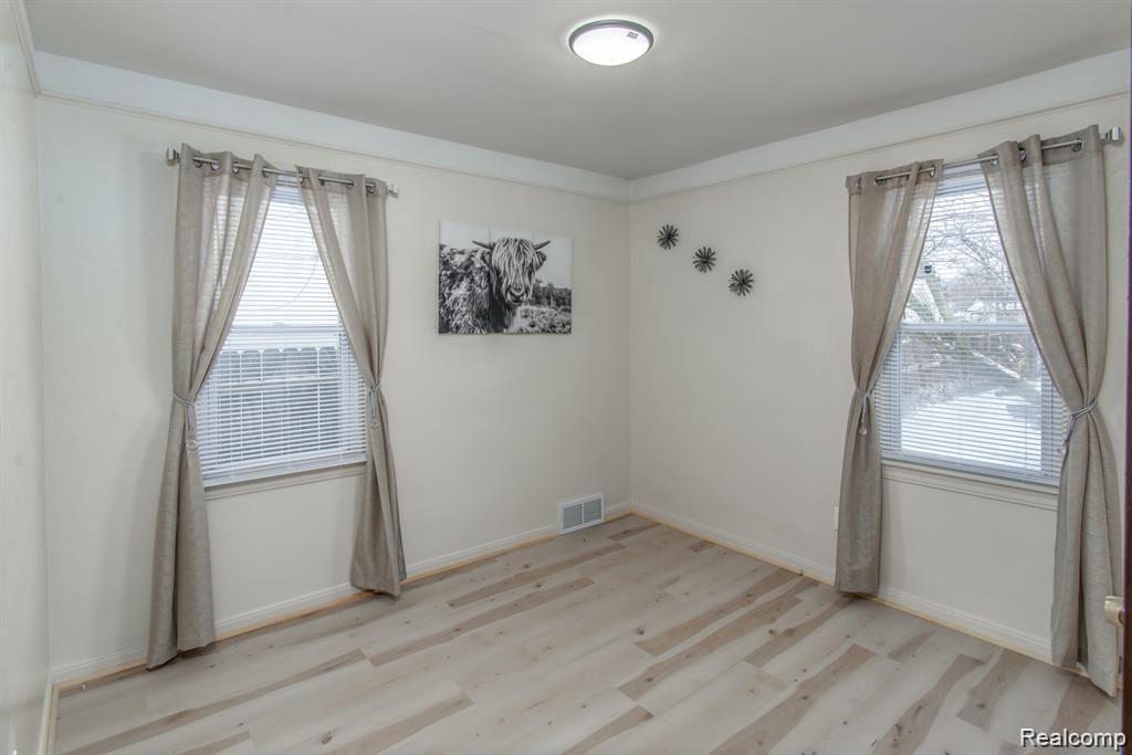 8236 Pierson Street, Detroit, MI 48228 — Photo 15