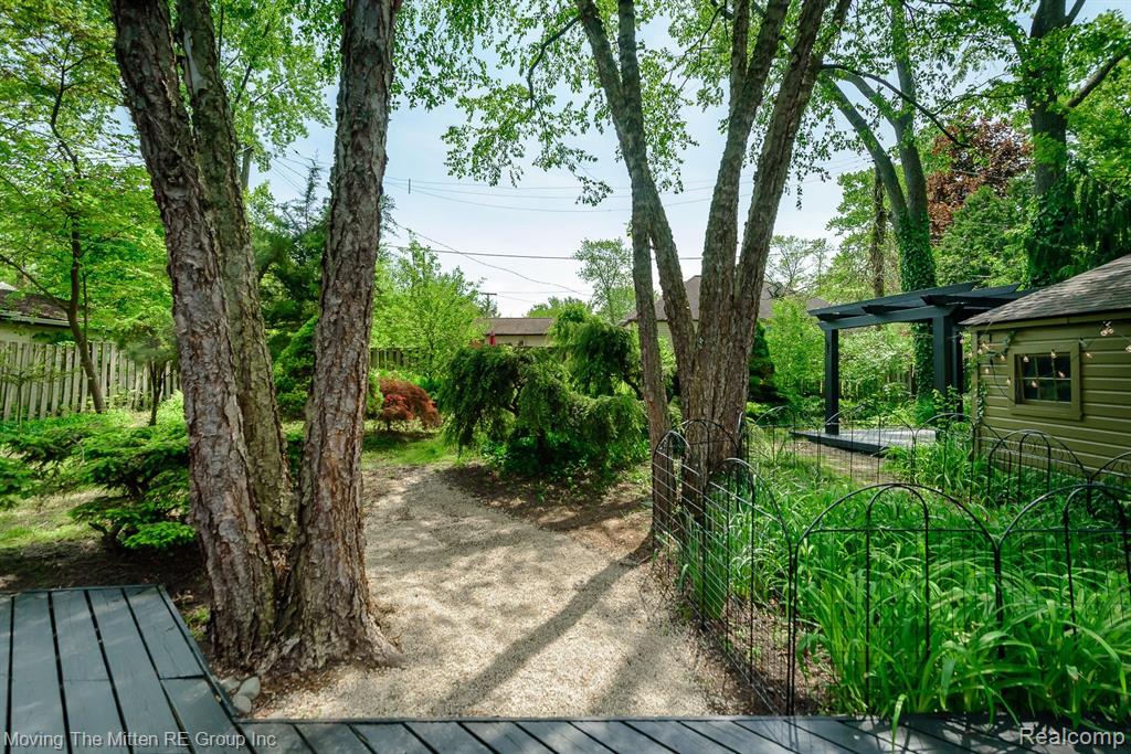 3090 EDGEWOOD Drive, Ann Arbor, MI 48104 — Photo 30