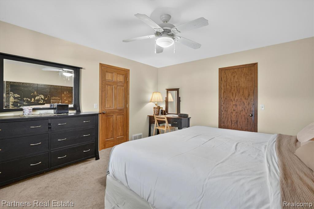 9145 Apple Orchard Drive, Fenton, MI 48430 — Photo 26