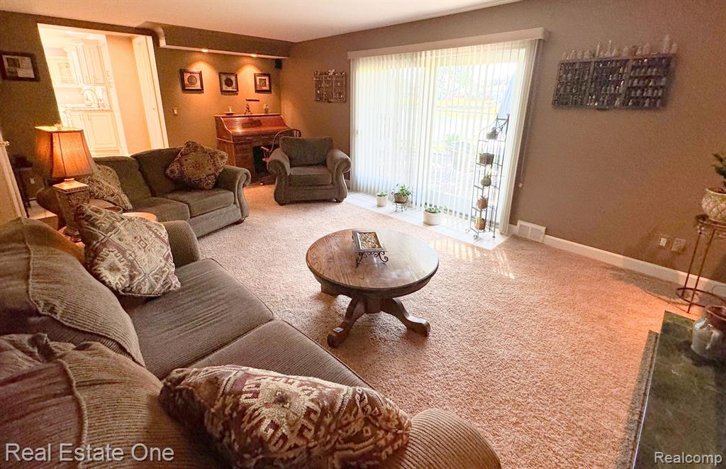 54511 MERKEL Lane, Shelby Twp, MI 48316 — Photo 20