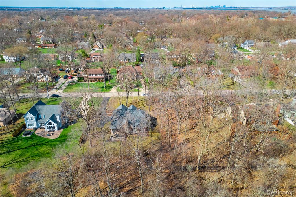 8555 Island Boulevard, Grosse Ile, MI 48138 — Photo 45