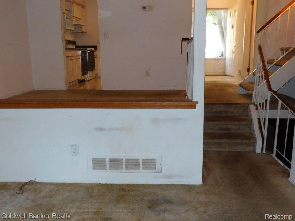 5238 BREEZE HILL, Troy, MI 48098 — Photo 8