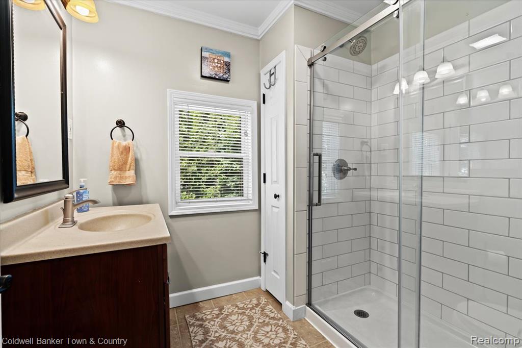 584 Black Oaks Trail, Howell, MI 48843 — Photo 28