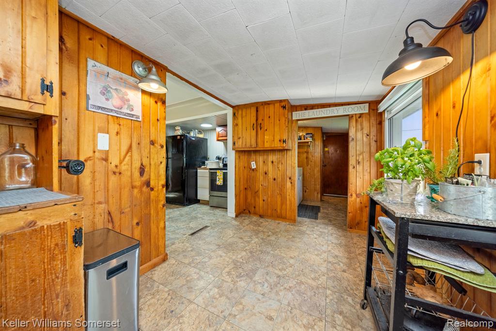 908 BROWN CITY Road, Imlay City, MI 48444 — Photo 12