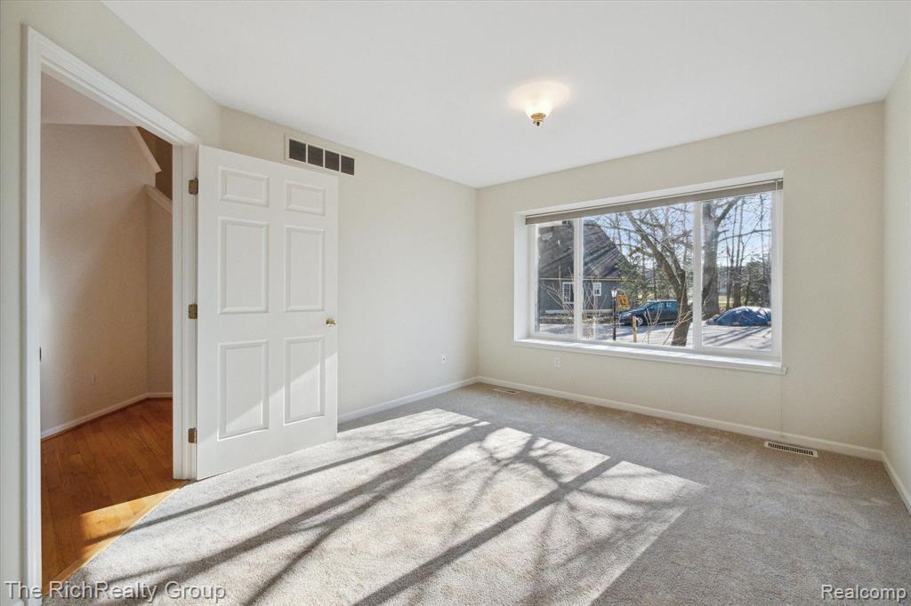 415 Sommerset Court, Ann Arbor, MI 48103 — Photo 17