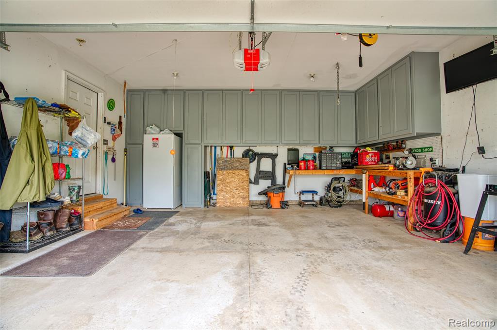 5753 Gregory Road, Gregory, MI 48137 — Photo 30