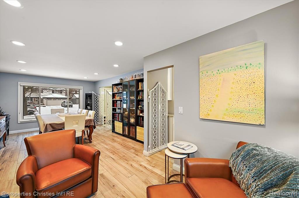 26010 Marlowe Place, Oak Park, MI 48237 — Photo 19