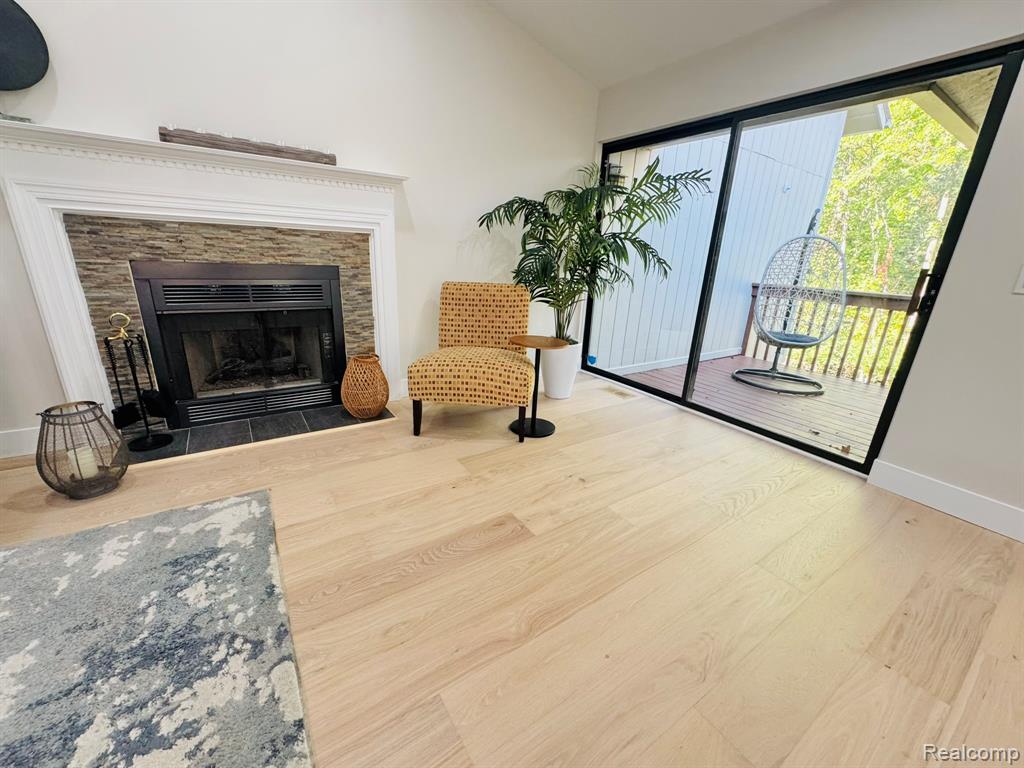 5616 Hillcrest Circle W, West Bloomfield, MI — Photo 10
