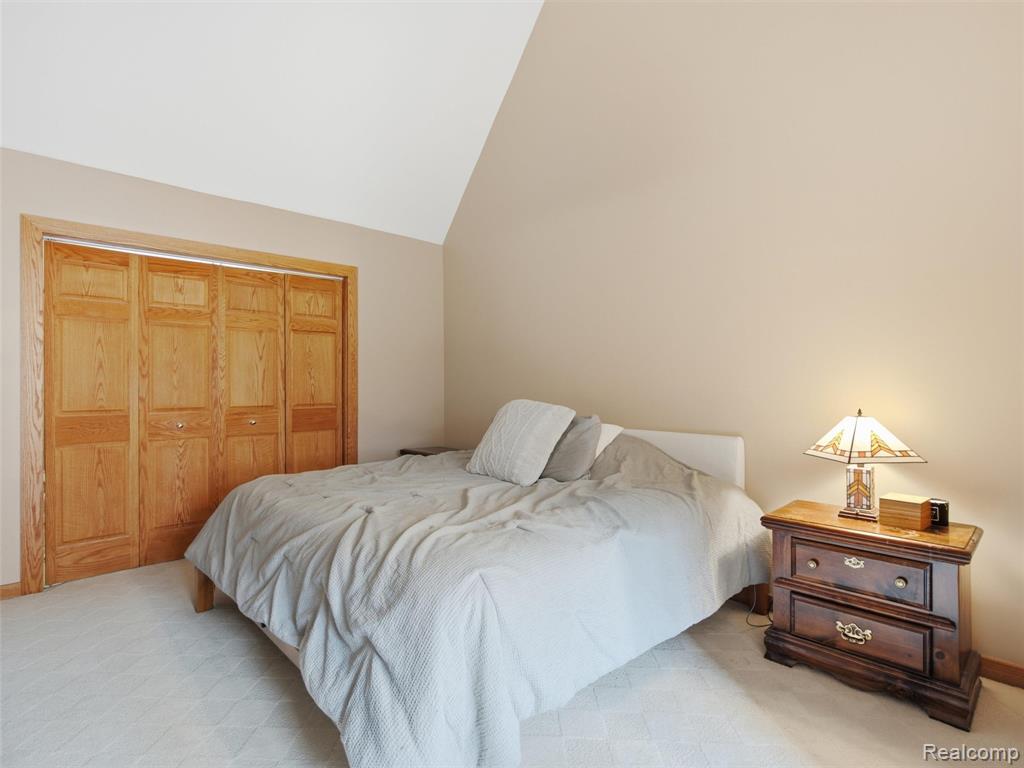 14292 Westman Drive, Fenton, MI 48430 — Photo 11
